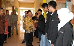 Menengok Prestasi Kota Depok di Bidang Pendidikan Menengok Prestasi Kota Depok di Bidang Pendidikan