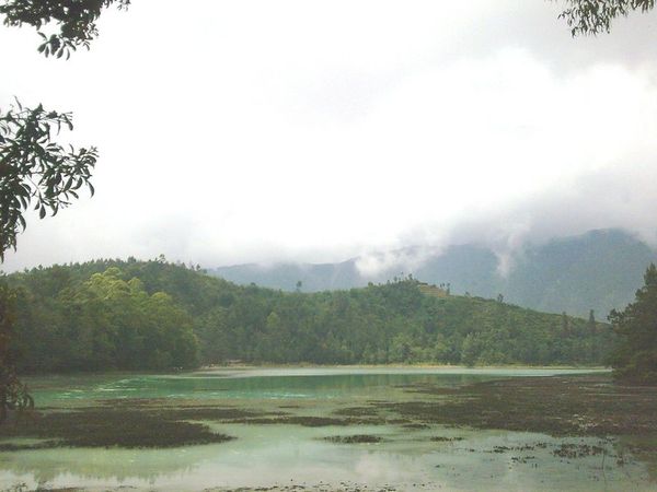 Lembah di Dieng
