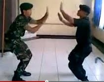 Seru! Brimob Vs TNI Adu Dance di Youtube Seru! Brimob Vs TNI Adu Dance di Youtube