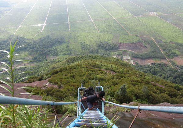 Bikin Dunia Tau! Bukit Kelam. Batu Terbesar di DUNIA