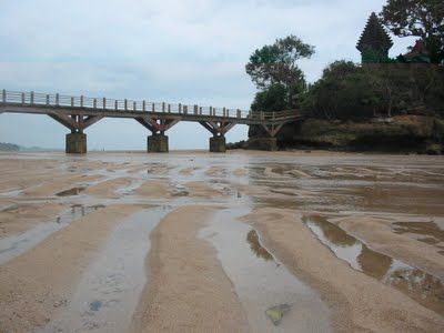 Jembatan Bale Kambang