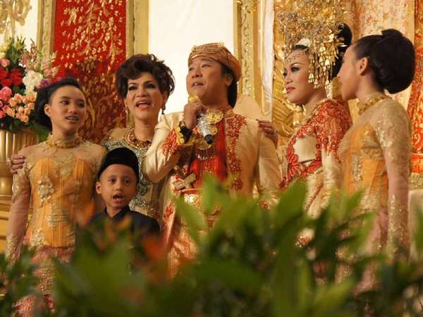 Dorce Nikahkan Anaknya Dorce Nikahkan Anaknya