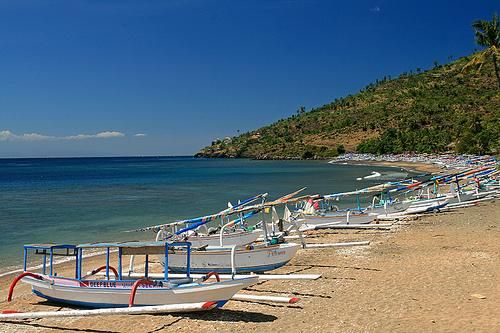 Pantai Amed (belindaschneider.wordpress.com)