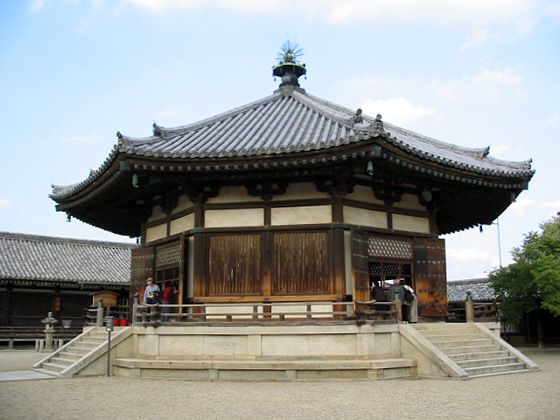Yumedono Hall (taleofgenji.org)