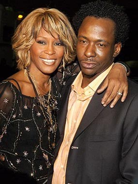 Selisih Paham, Bobby Brown Diusir dari Pemakaman Whitney Houston Selisih Paham, Bobby Brown Diusir dari Pemakaman Whitney Houston