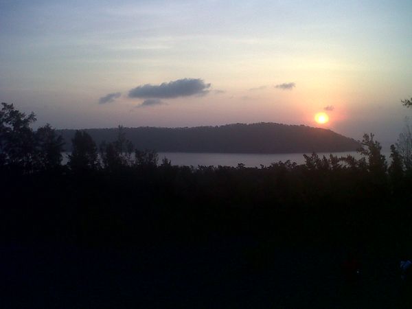 Sunrise dari atas Gunung Anak Krakatau