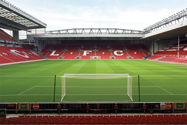 Stadion Anfield yang megah dan merah (thegiftexperience.co.uk)