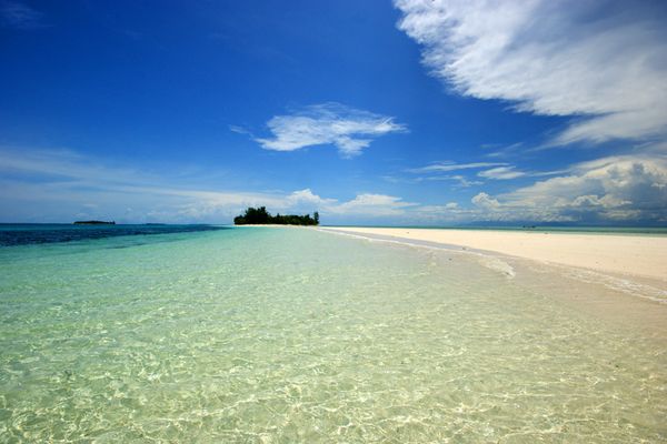 Pulau Dodola yang bagaikan surga (Gilang Adhipratama/ACI)