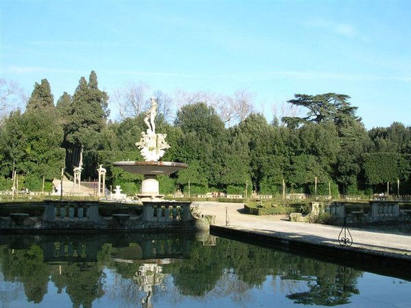 Giardino di Boboli (sumber: gardenvisit.com)