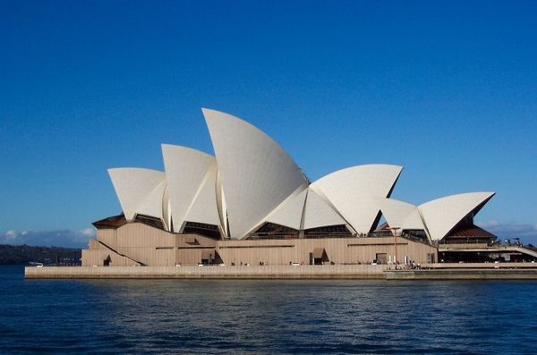 Opera House, Sydney (wikipedia)