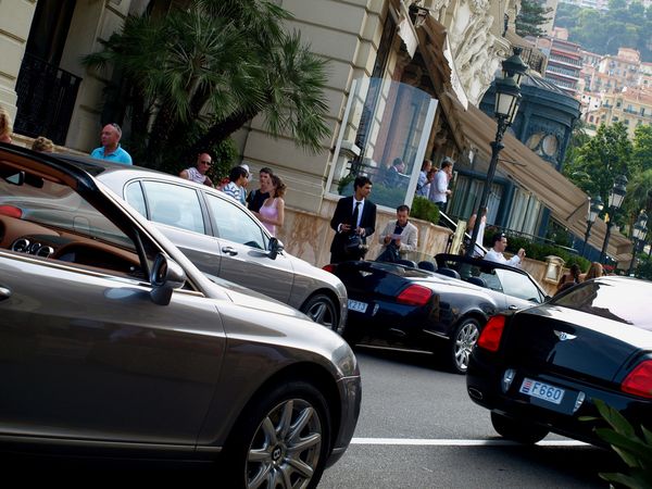 [imagetag] Macet di Monaco (luxury4play.com)