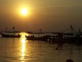 Sunset di Pantai Kartini (zeeth.wordpress.com)