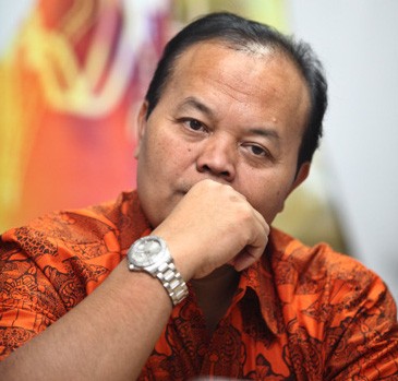 Hidayat: Ongkos Nikah, Persalinan & Pemakaman Mahal, Warga Miskin Susah Hidayat: Ongkos Nikah, Persalinan & Pemakaman Mahal, Warga Miskin Susah
