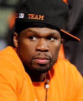Dituduh Curi Lagu, 50 Cent Dituntut Rp 5,5 Miliar Dituduh Curi Lagu, 50 Cent Dituntut Rp 5,5 Miliar