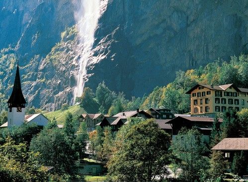 Desa Lauterbrunnen (myswitzerland.com)