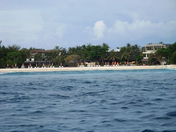 [imagetag] Tepi Pantai Gili Trawangan (Putri/detikTravel)