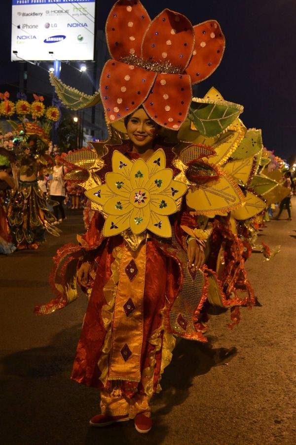 [imagetag] Gadis bunga yang cantik (Angling Adhitya Purbaya/detikNews)