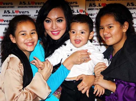 Angie Ditahan, Keanu Sering Menangis Angie Ditahan, Keanu Sering Menangis