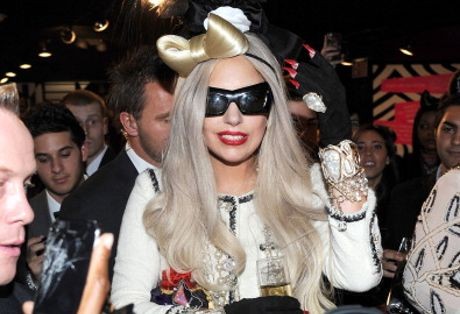 Promotor Akan Selesaikan Izin Konser Lady Gaga Pekan Ini Promotor Akan Selesaikan Izin Konser Lady Gaga Pekan Ini