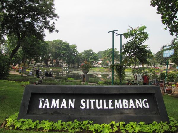 Taman Situ Lembang yang hijau di kawasan Menteng (Fitraya/detikTravel)