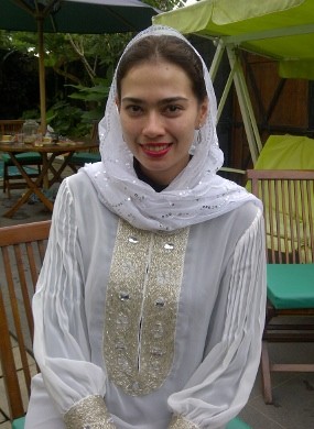 Jelang Nikah, Catherine Wilson Khatamkan Alquran Jelang Nikah, Catherine Wilson Khatamkan Alquran