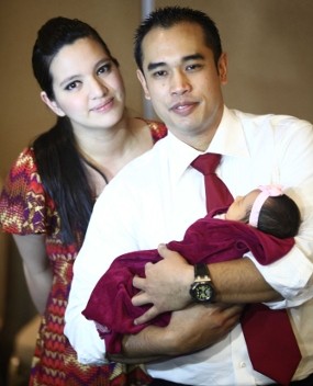 Nia Ramadhani Tak Mau Lama-lama Tinggalkan Anak Nia Ramadhani Tak Mau Lama-lama Tinggalkan Anak