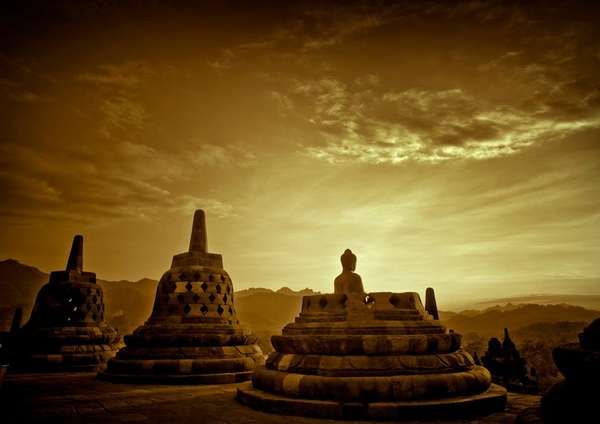 Tidak Hanya Candi, Sunrise Di Borobudur Juga Menakjubkan [ www.BlogApaAja.com ]