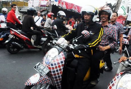 http://images.detik.com/customthumb/2012/07/13/10/130103_jokowi4ojek.jpg?w=460