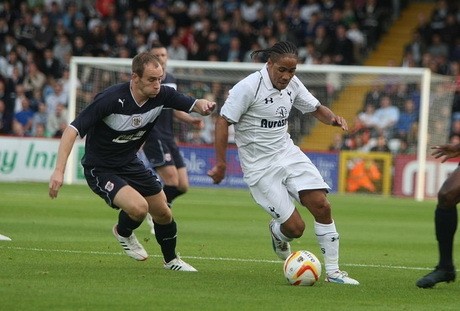 Spurs Menang, Sigurdsson Bikin Gol Spurs Menang, Sigurdsson Bikin Gol