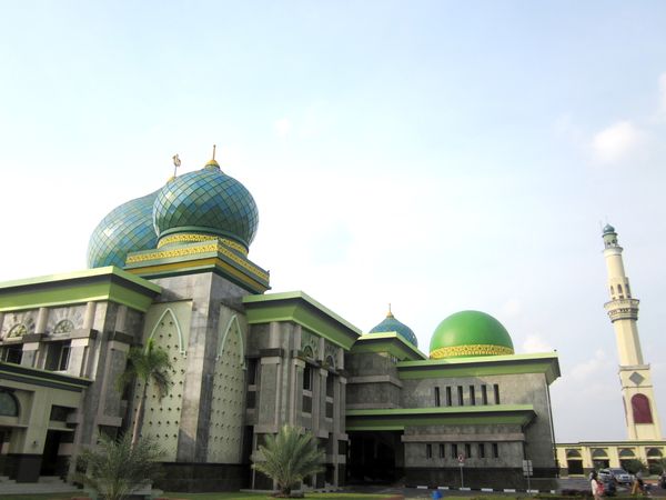 MASJID AGUNG AN-NUR PEKANBARU.jpg