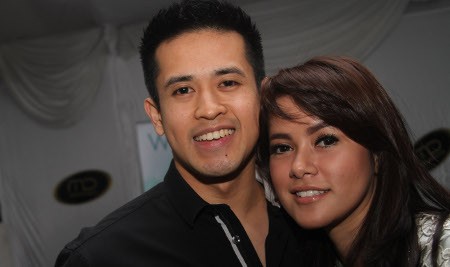 Olla Ramlan Buka Puasa & Tarawih Bareng Keluarga Aufar Olla Ramlan Buka Puasa & Tarawih Bareng Keluarga Aufar