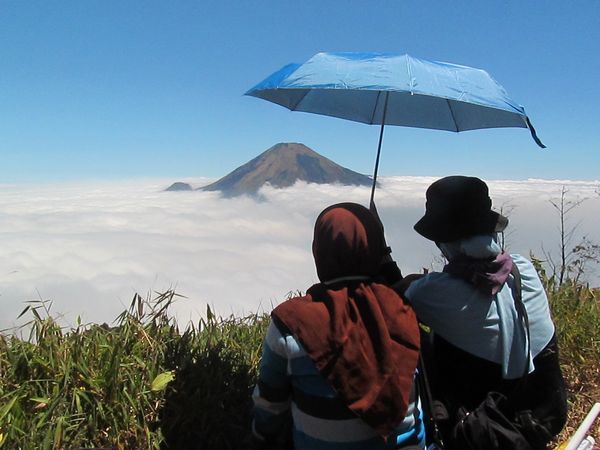 Menikmati negeri di atas awan