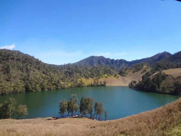 Indahnya Ranu Kumbolo - Java Jalan