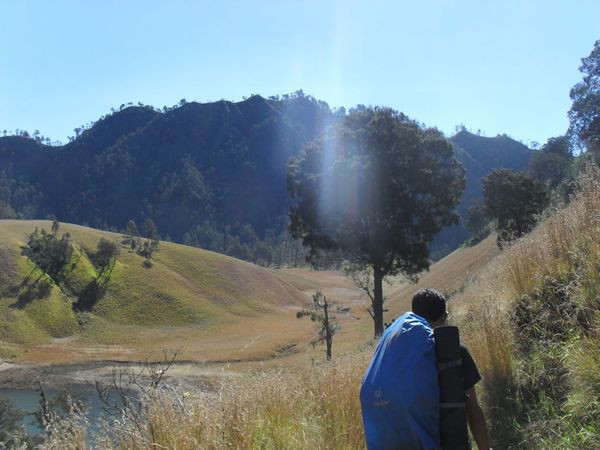 Trekking menuju Ranu Kumbolo - Java Jalan