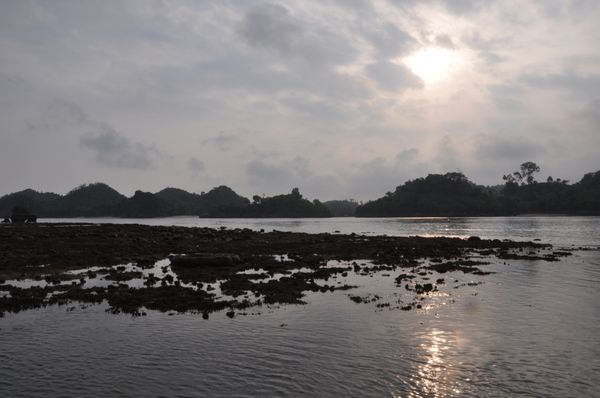 Pulau Sempu, Liburan Dahsyat di Laut Selatan Img_20120924135819_5060048ba40e5