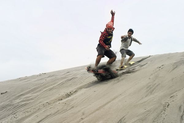 Akhir Pekan di Yogya, Ikutan Sandboarding Yuk! Img_20120926104531_50627a5b4cb45