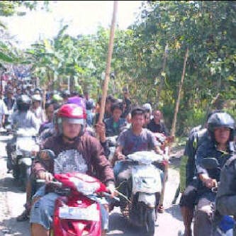 Lampung Selatan Kembali Memanas, Ribuan Orang Kepung Desa Balinuraga Lampung Selatan Kembali Memanas, Ribuan Orang Kepung Desa Balinuraga