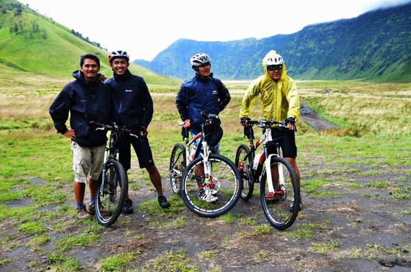 Menantang! Naik Sepeda Gunung ke Puncak Bromo Img_20121106092327_5098749fbe7f1