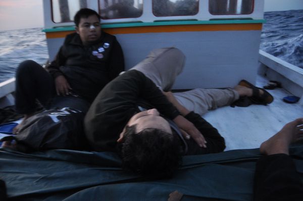 Banyak yang mabuk laut