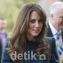 Hamil, Kate Middleton Masih Sempat Main Hoki Hamil, Kate Middleton Masih Sempat Main Hoki
