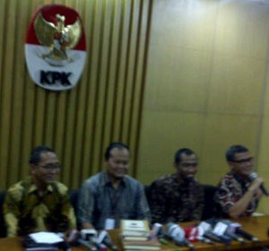 Dikado Alquran oleh PKS, KPK: Ini Gratifikasi Tapi Memiliki Nilai untuk Dipegang Dikado Alquran oleh PKS, KPK: Ini Gratifikasi Tapi Memiliki Nilai untuk Dipegang