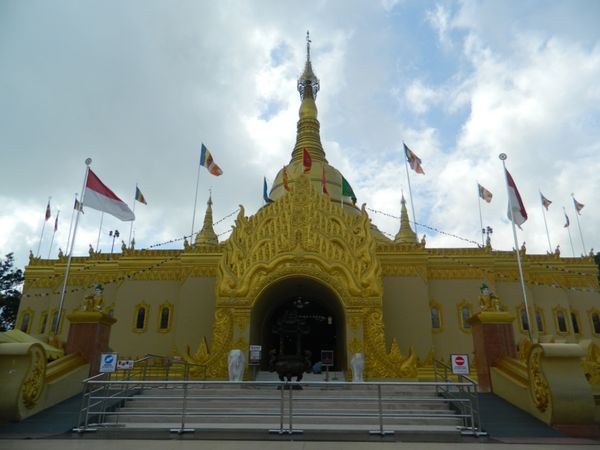 Pagoda Taman Alam Lumbini