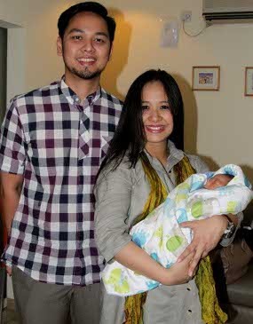 Pengalaman Astrid Melahirkan Anak Pertama Pengalaman Astrid Melahirkan Anak Pertama
