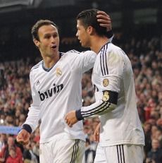 Pujian Mourinho untuk Ronaldo & Carvalho Pujian Mourinho untuk Ronaldo & Carvalho