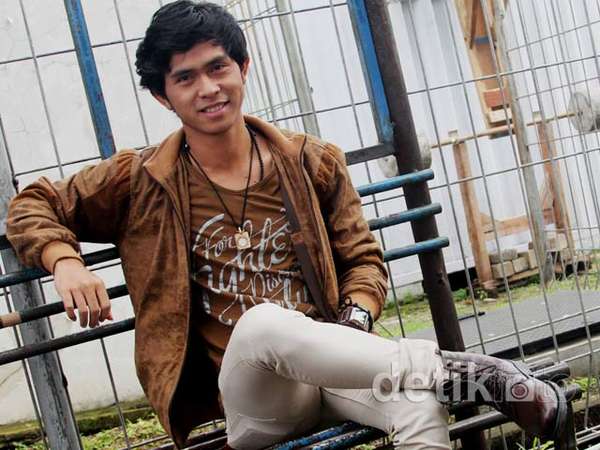 Si Galau Cakra Khan Si Galau Cakra Khan