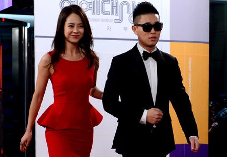 Song Ji Hyo Mau Jadi Pacar Gary Jika Dibelikan Berlian Rp 2,5 M Song Ji Hyo Mau Jadi Pacar Gary Jika Dibelikan Berlian Rp 2,5 M