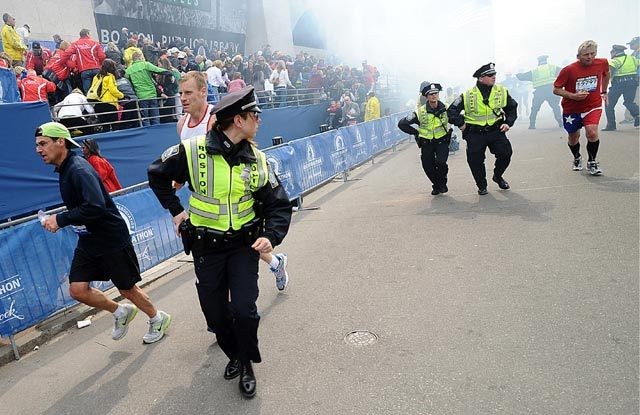WNI di Boston: Kota Masih Panik, Hanya Polisi & Garda Nasional di Jalanan WNI di Boston: Kota Masih Panik, Hanya Polisi & Garda Nasional di Jalanan
