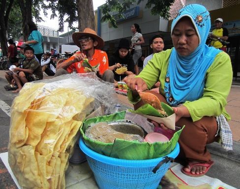 Traveling ke Surabaya, Coba Cari Makanan Langka Ini Img_20130417125702_516e39aea48ad