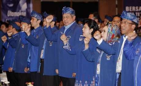 Caleg Demokrat Dibebani Biaya Kampanye di Daerah Caleg Demokrat Dibebani Biaya Kampanye di Daerah