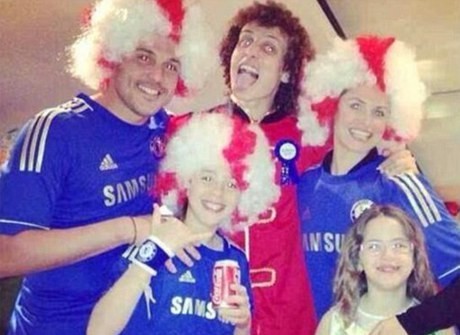Julio Cesar Pakai Jersey Chelsea, QPR Siap Beri Sanksi Julio Cesar Pakai Jersey Chelsea, QPR Siap Beri Sanksi